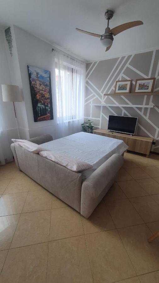Appartamento A Verona E Parcheggio Nella Proprieta 外观 照片